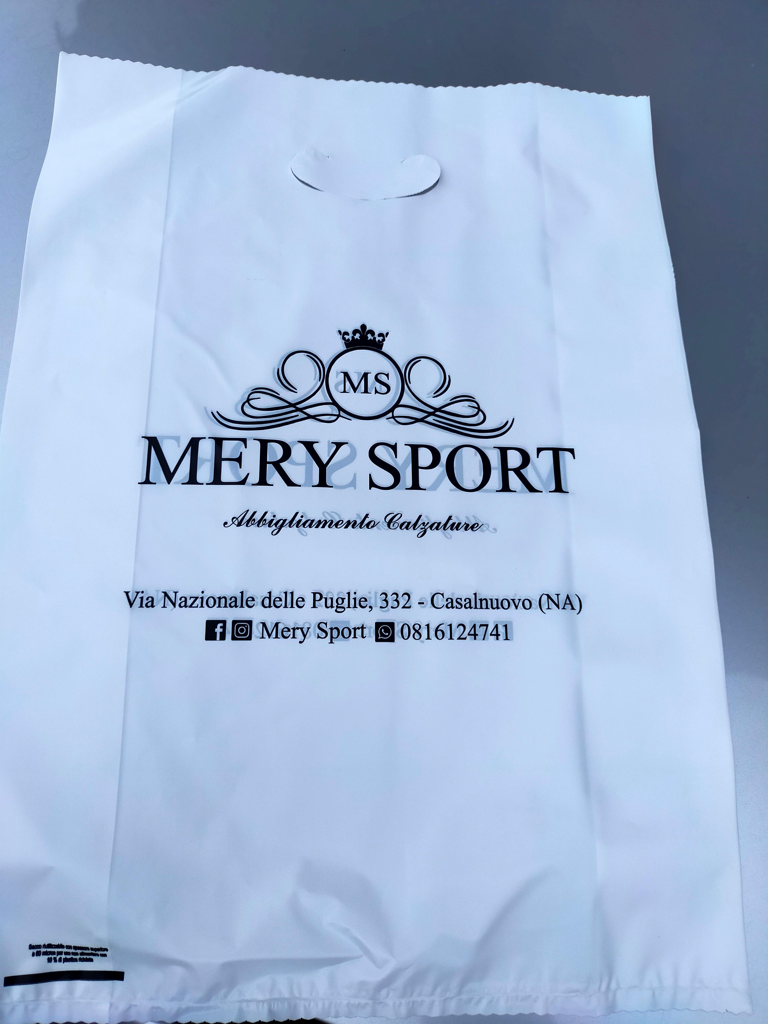 Busta reale per Mery Sport, abbigliamento